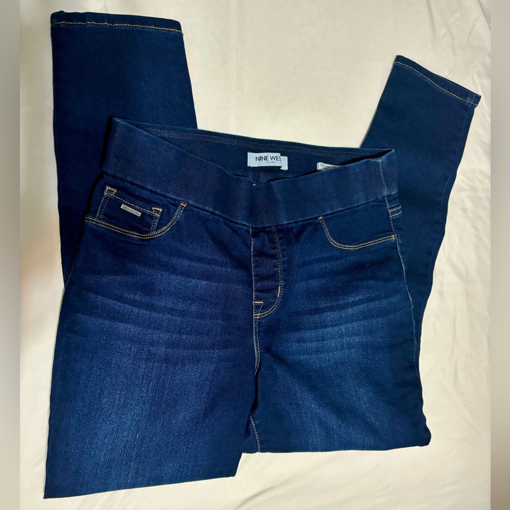 NWOT Nine West jeans , size 8, Heidi pull-on crop